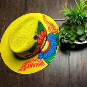 Sombrero hand painted with medium brim/ala mediana